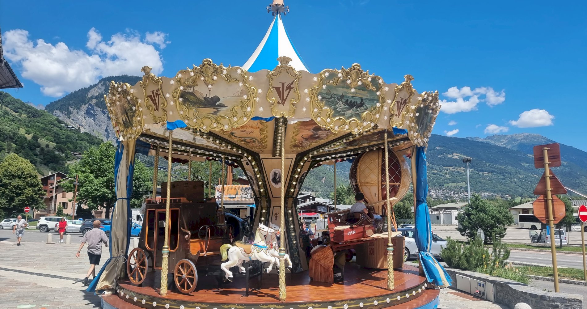 Loca Maneges - Manèges Fella - Carrousel Le Jules Verne (6,5m)